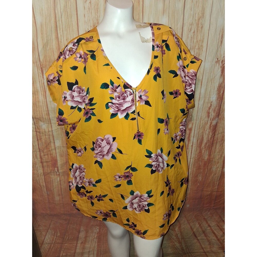 Speed Limit Yellow Floral Short Sleeve V-neck Blouse Sz 2X